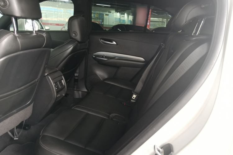 Used Cadillac XT4 2021 28T Two-Wheel Drive Luxury Version Left Rear Seat