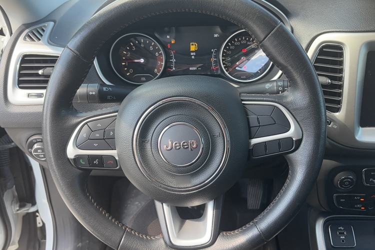 Used Jeep Compass 2017 200T Automatic Family Edition