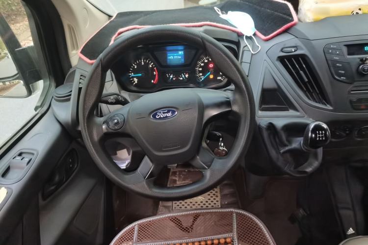 Used Ford Transit 2019 2.0T Diesel Multi-Purpose Commercial Vehicle Short Wheelbase Low Roof 6-Seater China VI Standard
