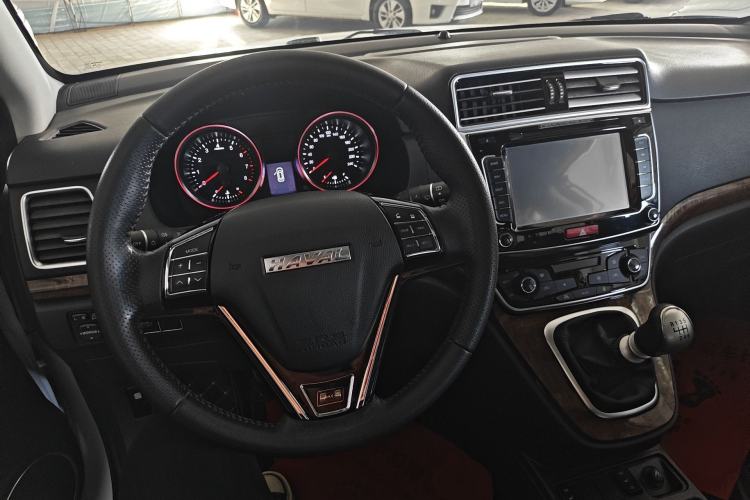 Used Haval H6 2015 Revised Version Sport Edition 1.5T Manual Transmission Two-Wheel Drive Elite Grade Interior 1