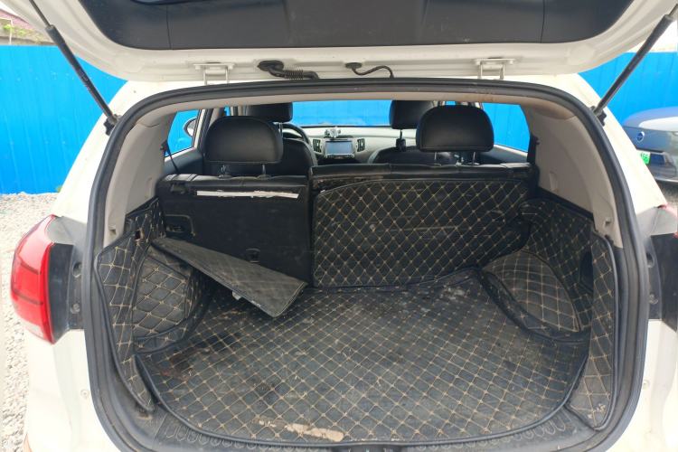 Used Kia Sportage R 2015 2.0L Automatic Two-Wheel Drive DLX Model Trunk