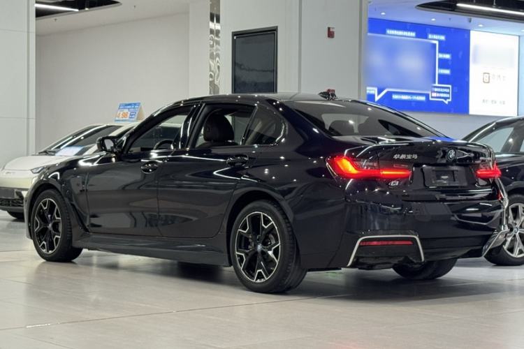 Used BMW i3 2023 eDrive 40 L Midnight Edition Exterior 3