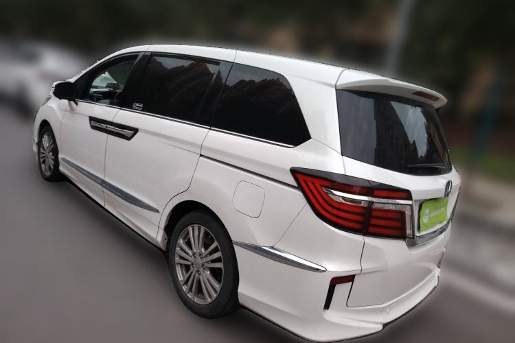 Used Honda Elysion 2016 2.4L Comfort Edition
