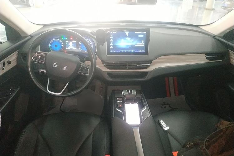 Used Hongqi E-QM5 2023 620km PLUS
