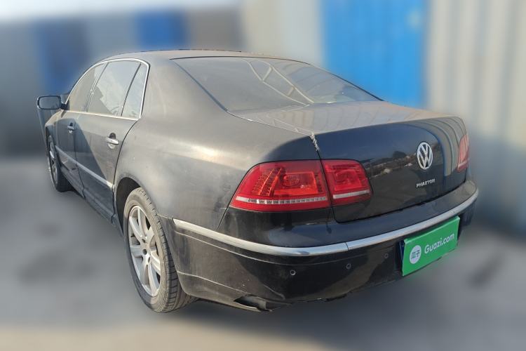 Used Volkswagen Phaeton 2011 3.6L V6 5-Seater Extended-Length Individual Edition Rear Left 45 Deg