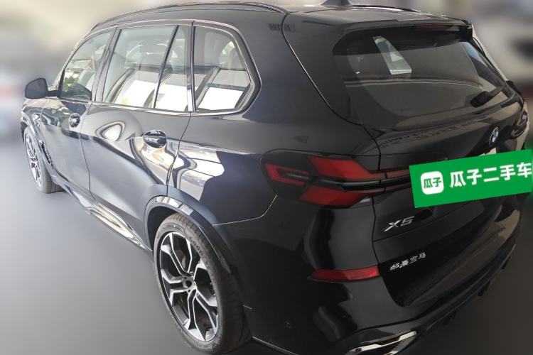 Used BMW X5 2023 xDrive 40Li Luxury Edition M Sport Night Vision Package Exterior 3