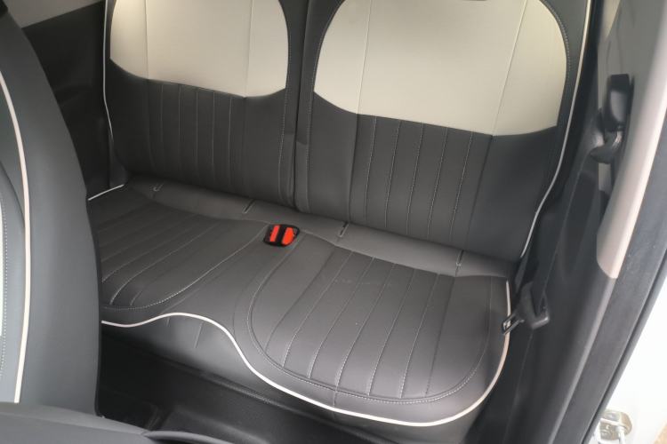 Used Geely Galaxy Panda 2024 200km Panda Kart Left Rear Seat