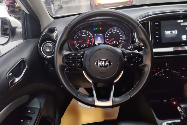 Used Kia kx1 Stonic 2021 1.4L Automatic Fun Edition