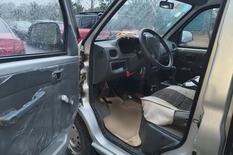 Used Wuling Zhiguang 2010 1.0L New Version Practical Short-Body L2Y
