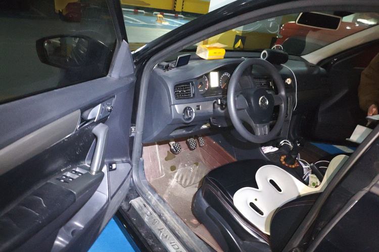 Used Volkswagen Lavida 2013 Revised Classic 1.6L Manual Fashion Edition