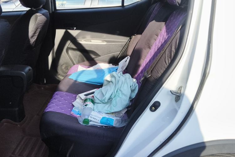 Used Lifan Auto X50 2014 1.5L CVT Elite Version Left Rear Seat