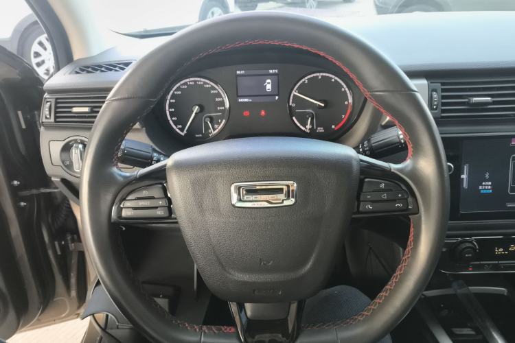 Used Qoros 3 2016 Hatchback 1.6T Automatic ZhiKu Model
