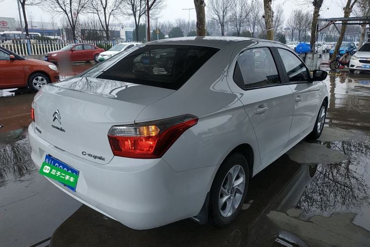 Used Citroen Elysee 2015 Zhishang Edition 1.6L Manual Fashion Model
