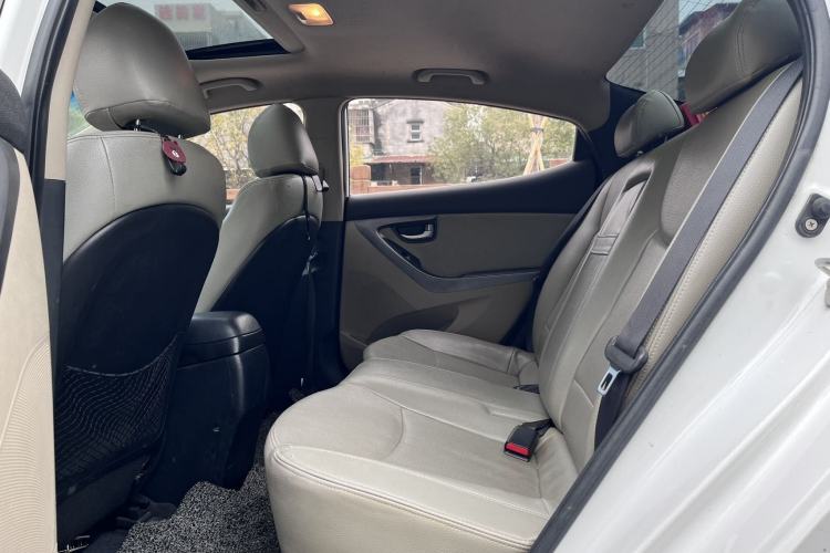 Used Hyundai Elantra (5th Generation / Langdong) 2016 1.6L Automatic Prestige Model