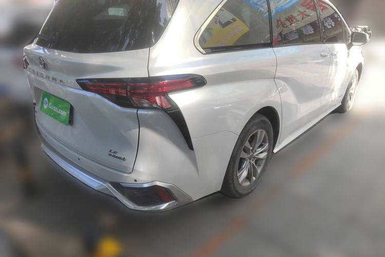 Used Toyota SIENNA 2023 2.5L Hybrid Comfort Edition Rear Right 45 Deg