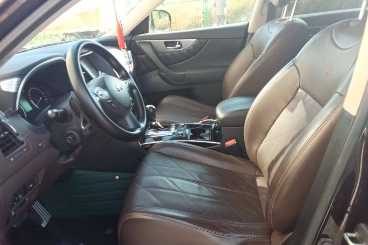 Used Infiniti QX70 2013 3.7L Standard Edition
