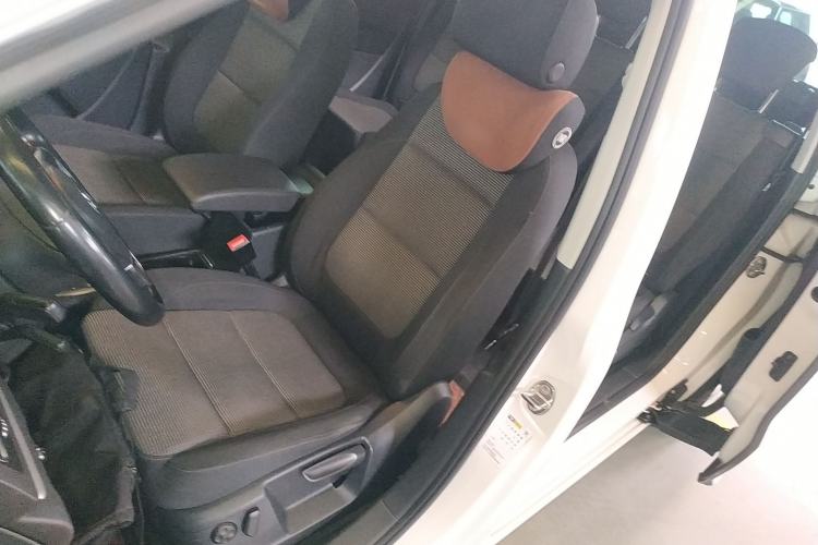 Used Volkswagen Sharan 2014 2.0 TSI Standard Model Left Front Seat