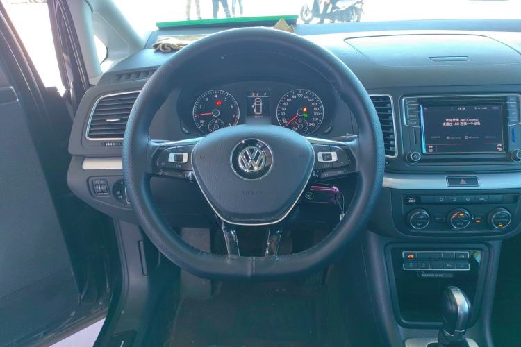 Used Volkswagen Sharan 2018 380TSI Comfort Edition 6-Seater Steering Wheel