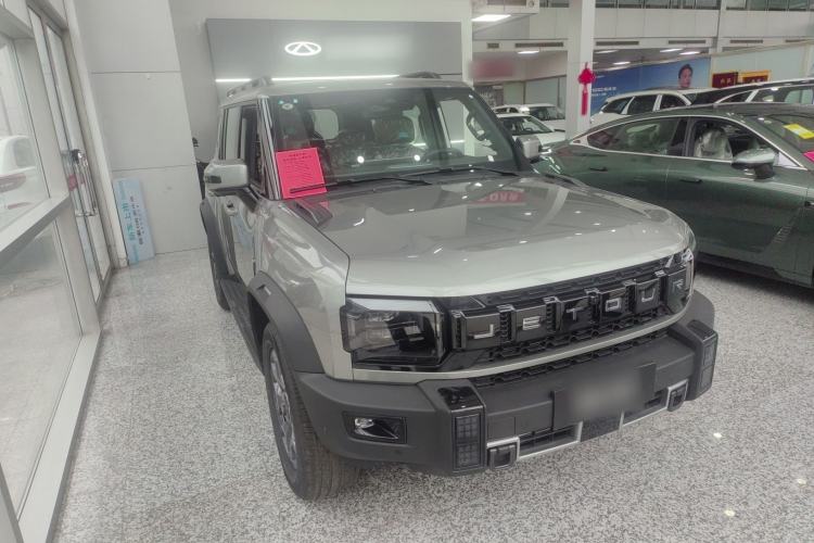 Used JETOUR Traveler 2026 Model 2.0TD XWD Discovery Exterior 3