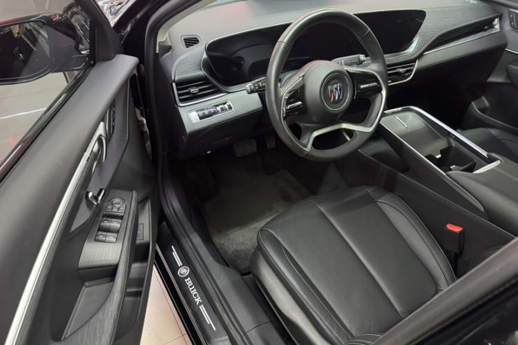 Used Buick LaCrosse 2023 28T Prestige Edition