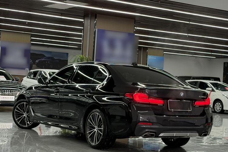 Used BMW 5 Series 2022 Second Facelift 530Li Leading Edition M Sport Package