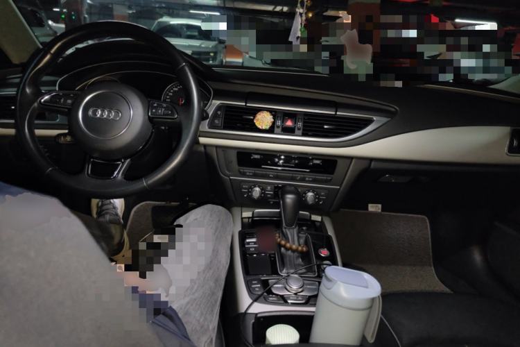 Used Audi A7 2016 40 TFSI Ambition Edition Center Console