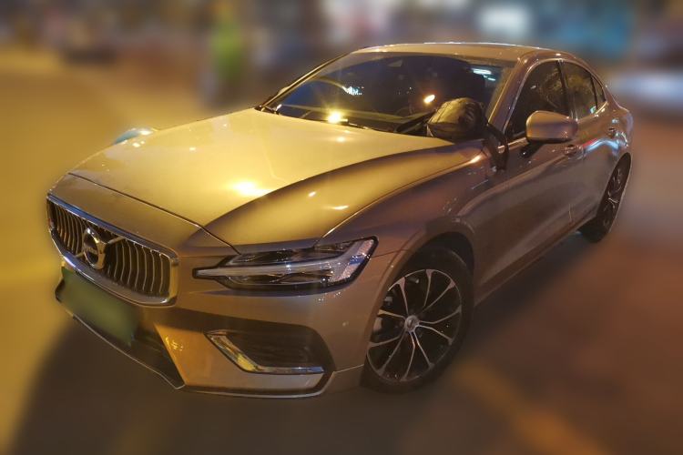 Used Volvo S60 2021 T4 Zhiyi Luxury Edition