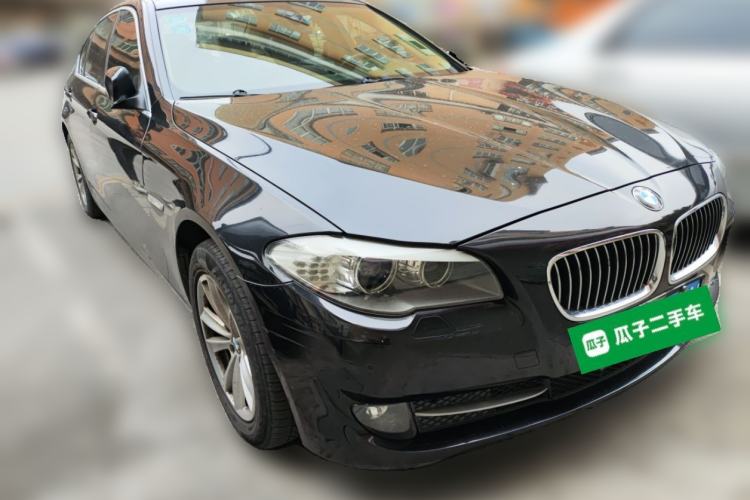 Used BMW 5 Series 2012 520Li Elegant Edition Front Right 45 Deg