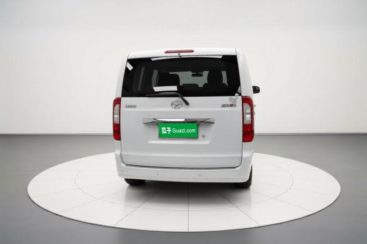 Used JAC Refine M3 2016 IKEA Edition 1.6L Luxury Smart Model