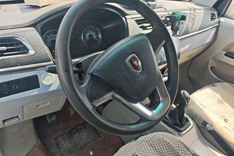 Used Jinbei New Hiace X30L 
