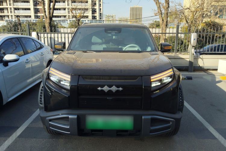 Used Formula Leopard Titanium 3 2025 501 km Range Rear-Wheel Drive Intelligent Driving Max Edition