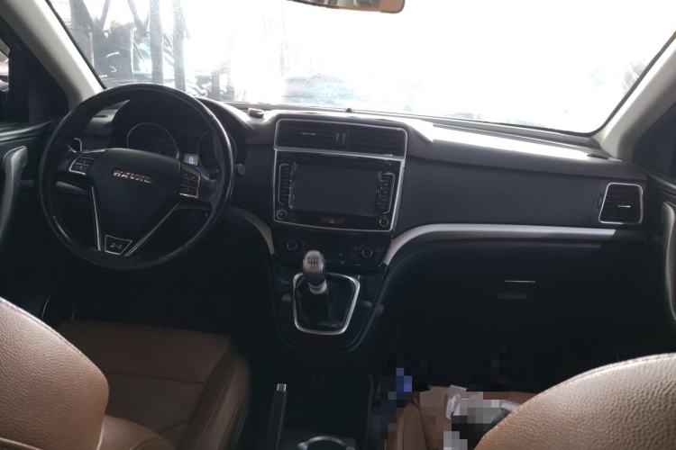 Used Haval H6 2014 Sport Version 1.5T Manual Two-Wheel Drive Elite Edition Center Console
