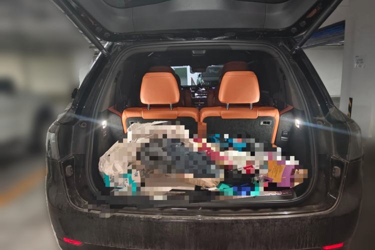 Used Hima AITO M9 2024 Range-Extended Ultra Version 42 kWh 6-Seater Model Trunk