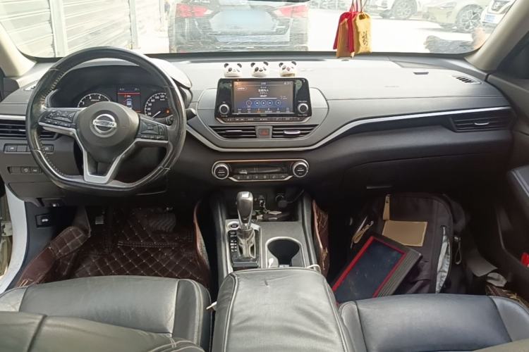 Used Nissan Teana 2019 2.0L XL Comfort Edition Center Console