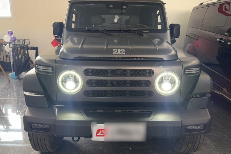 Used 212 T01 2024 2.0T Explorer
