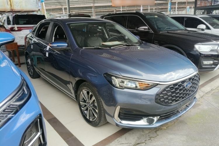 Used Ford Escort 2021 1.5L Automatic Diamond Edition Front Right 45 Deg