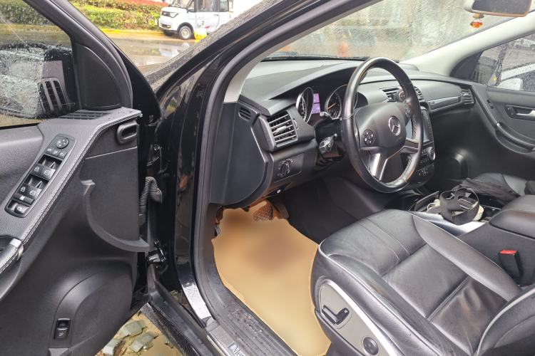 Used Mercedes-Benz R-Class 2015 R 400 4MATIC Business Model