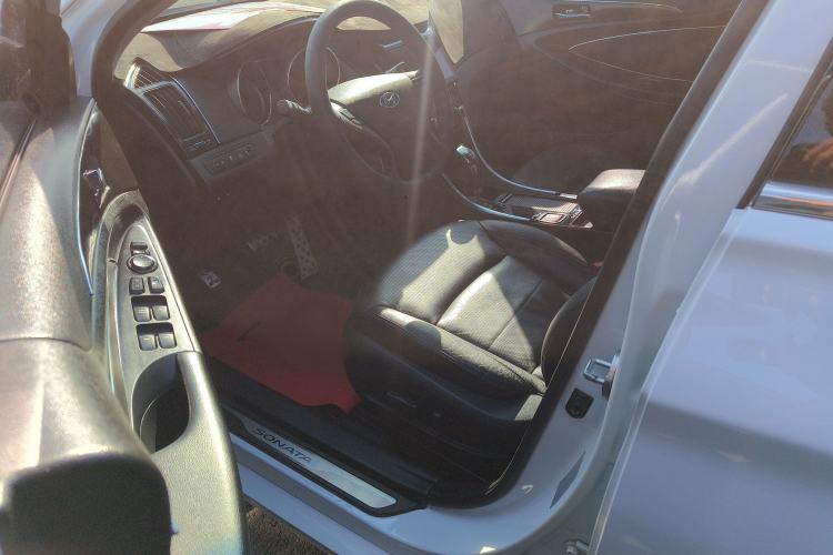 Used Hyundai Sonata 2013 2.4L Automatic Leading Edition China IV Standard
