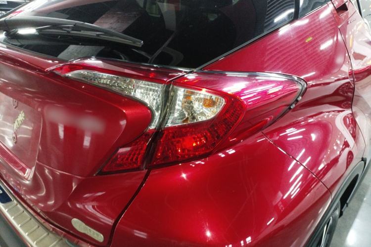 Used Toyota C-HR 2020 2.0L Leading Edition Exterior 3