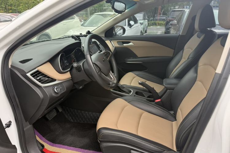 Used Chevrolet Monza 2020 320 Automatic Enjoyment Edition Interior 4