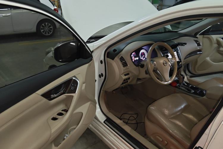 Used Nissan Teana 2013 2.5L XL Leading Edition Driver Seat