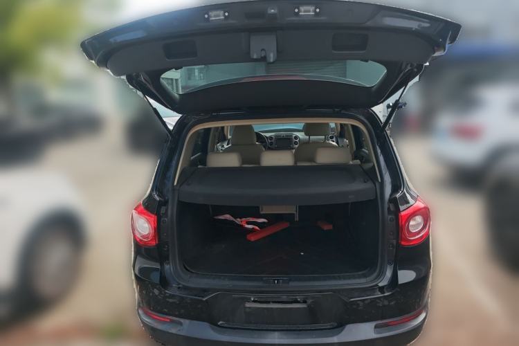 Used Volkswagen Tiguan 2012 1.8TSI Automatic Two-Wheel Drive Elite Edition Trunk