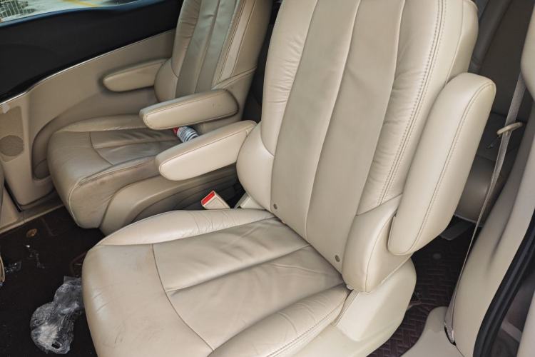 Used Buick GL8 2014 2.4L CT Luxury Business Comfort Edition Left Rear Seat