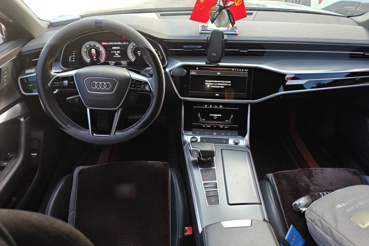 Used Audi A6L 2023 40 TFSI Luxury Dynamic Model Center Console