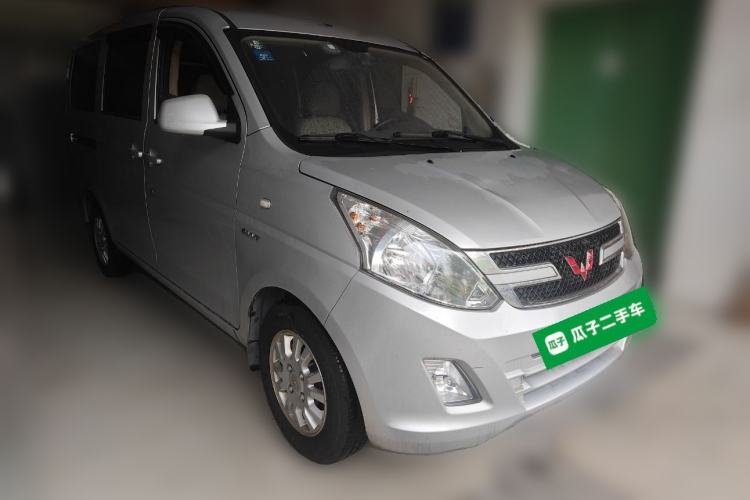 Used Wuling Rongguang V 2018 1.5L Standard Version Front Right 45 Deg
