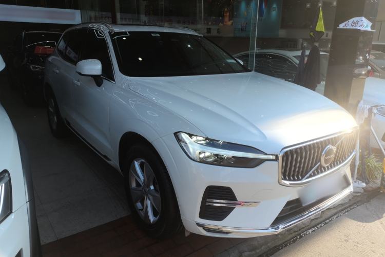 Used Volvo XC60 2022 B5 4x4 Zhiyi Luxury Edition