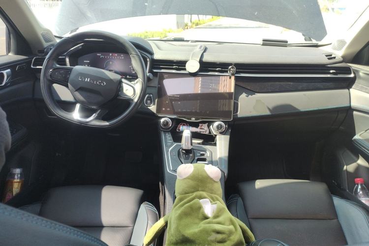 Used Lynk & Co 05 2020 2.0TD Two-Wheel Drive Shine Halo
