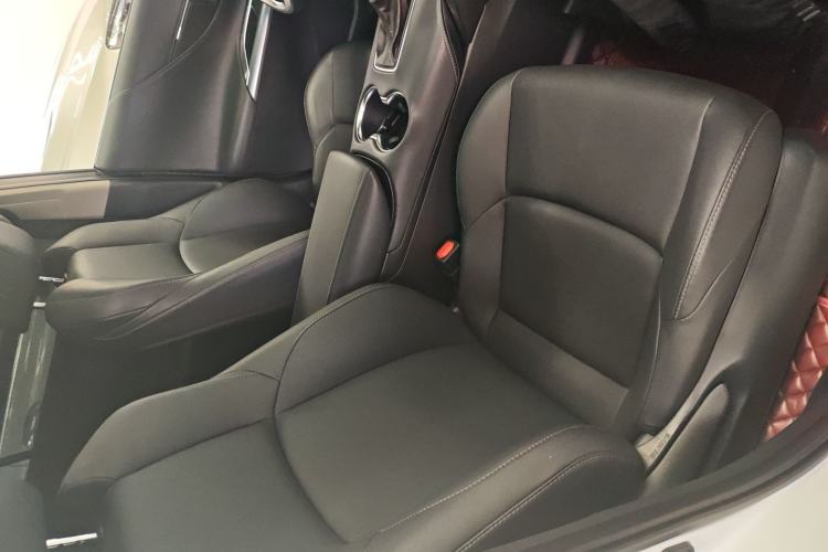 Used Toyota Venza 2023 2.0L CVT Two-Wheel Drive Luxury Edition