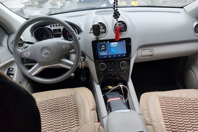 Used Mercedes-Benz M-Class 2010 ML 300 4MATIC