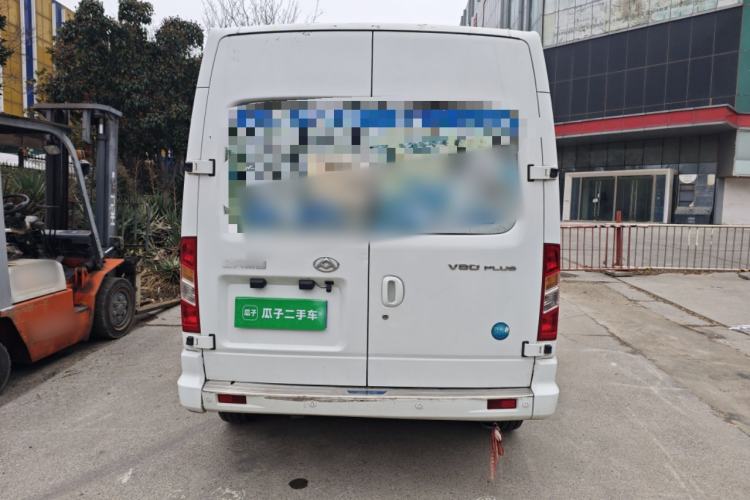 Used SAIC MAXUS Xintu V80 2021 2.0T PLUS Manual All-Around King Short Wheelbase Mid-Roof Variant—5/6/7/8/9-Seater